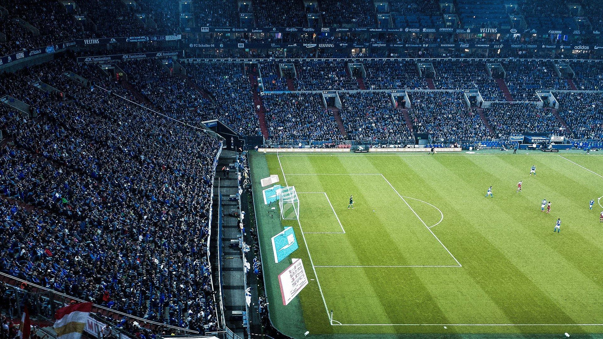 英超争冠白热化，曼城绝杀阿森纳，利物浦紧追不舍