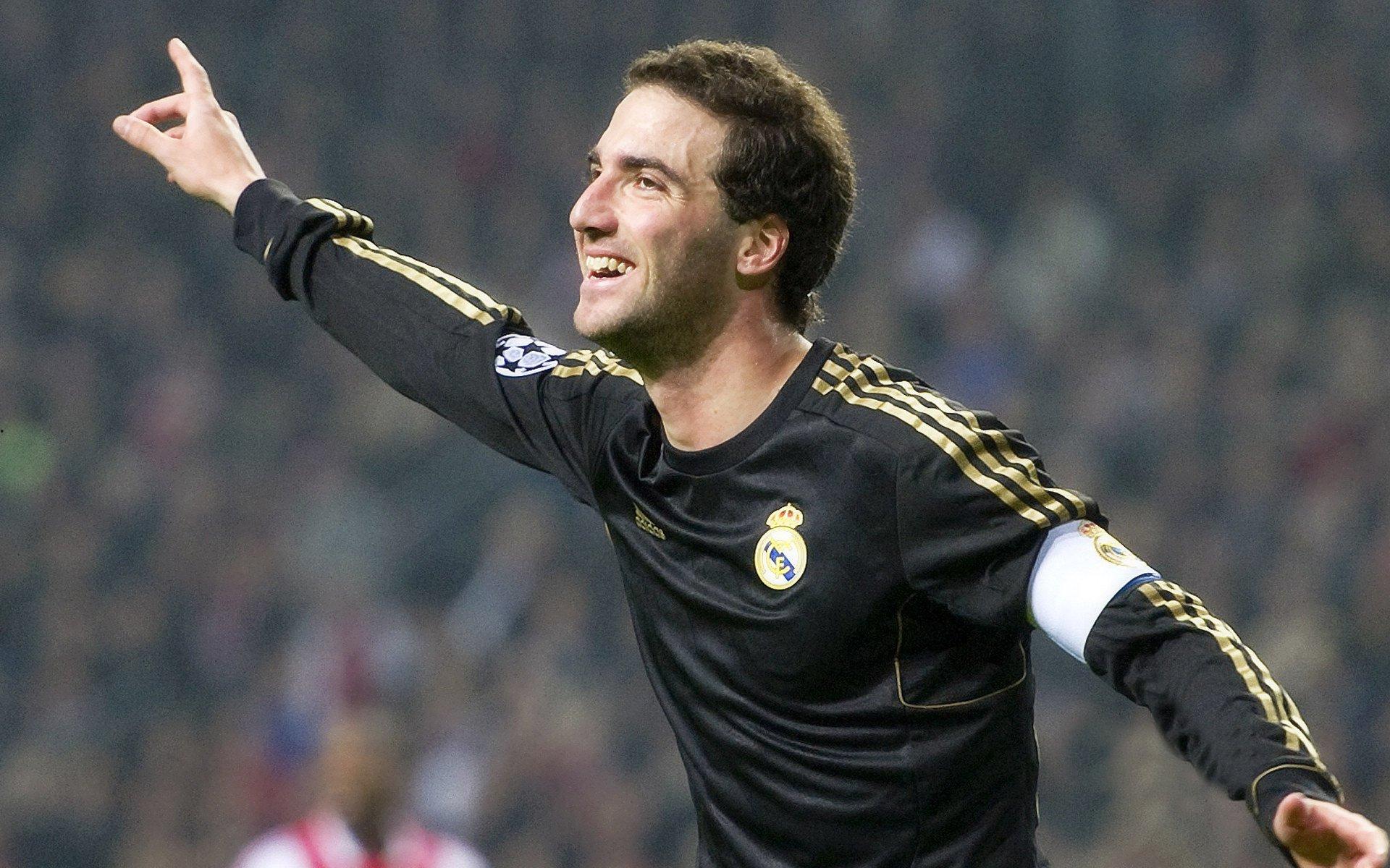 青训体系助力中国足球崛起，年轻球员闪耀职业赛场